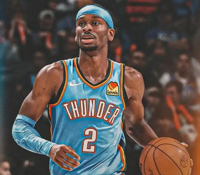 亚历山大连续127场得分20+打破张伯伦63年纪录创历