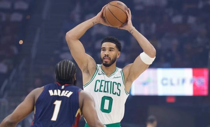 森林狼爆冷击败绿军 塔图姆复出首战遇挑战