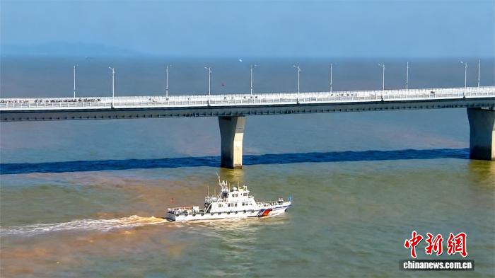 粤港澳大湾区首场跨三地自行车赛安全收官 海事