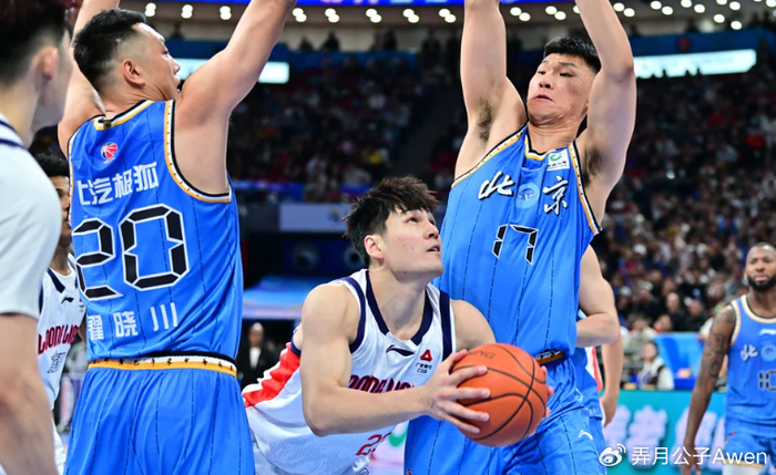 范子铭对阵广州首获出场机会 张鹏珲三分锁定胜