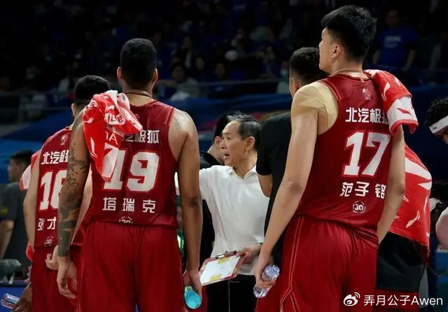 范子铭对阵广州首获出场机会 张鹏珲三分锁定胜