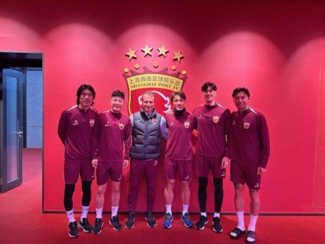 上海海港德比战四将伤退 医疗团队重组引质疑