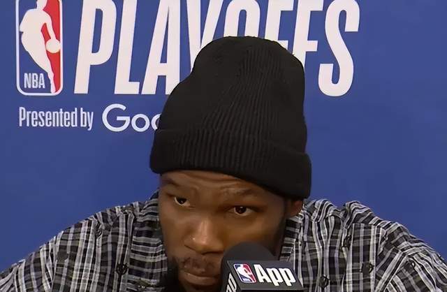 乌度卡推卸责任，战术失误致火箭季后赛首战惨