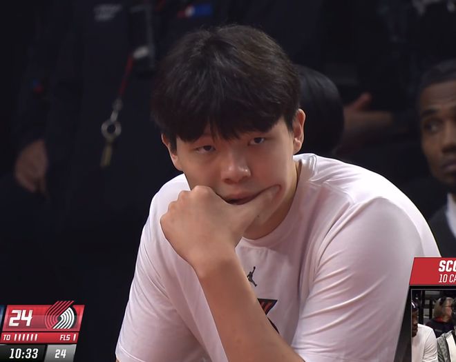 开拓者逆转马刺终结11连败 亨德森31分成关键先生